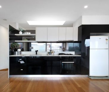 11 Curzon Place North Melbourne VIC - Photo 6