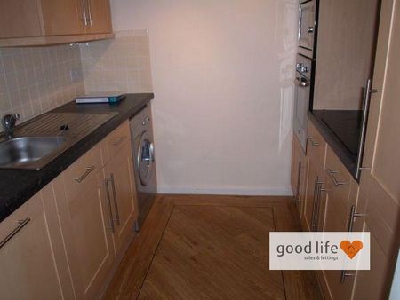 2 bedroom flat to rent - Photo 5