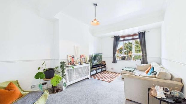 The Boulevard, Goring-by-sea, BN12 - Photo 1