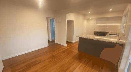 Family home in Double Grammar Zone - Photo 3