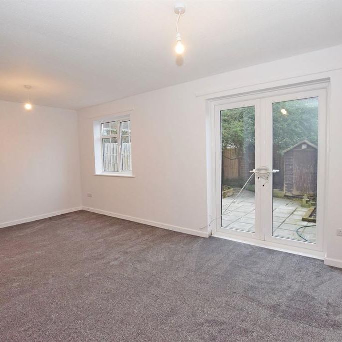3 bedroom terraced house to rent - Photo 1