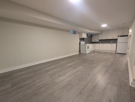 For Lease - 2132 Dundas Street Unit# Lower, Toronto, Ontario - Photo 2