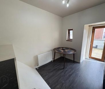 Unit 1, 328a Beersbridge Road, Belfast, BT5 5DY - Photo 2