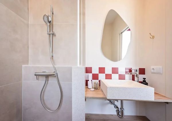 Carrer de Wellington, Barcelona, Catalonia 08018