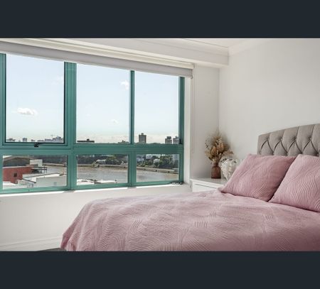 1 Goodwin Street, Kangaroo Point, Qld 4169 - Photo 3