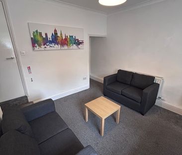 Room in a Shared House, Thyra Grove, NG9 - Photo 3