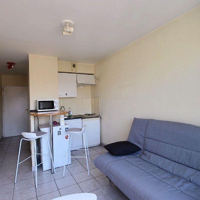 Appartement 1 pièces 18m2 MARSEILLE 5EME 456 euros - Photo 2