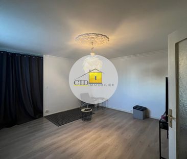 Location Appartement 4 pièces 80m² ST PRIEST 69800 - Photo 1