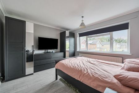 4 bedroom detached house to rent - Photo 5