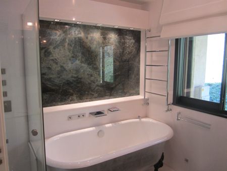 Location Appartement 3 pièces 66m² ANNECY LE VIEUX 74940 - Photo 3