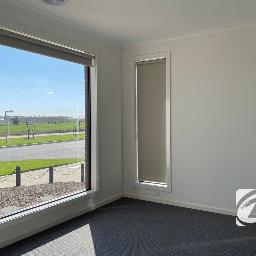 EVERGREEN ESTATE CLYDE - Photo 1