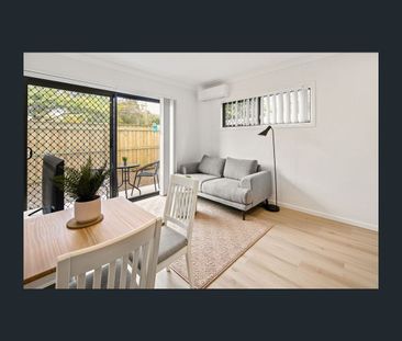 1 Coke Street, Camp Hill, Qld 4152 - Photo 2