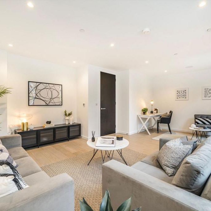 4 bedroom terraced house to rent - Photo 1