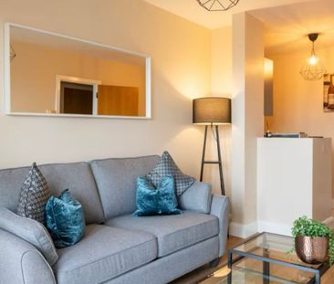 Valencia House, North Circular Road, Dublin 7 - Photo 3
