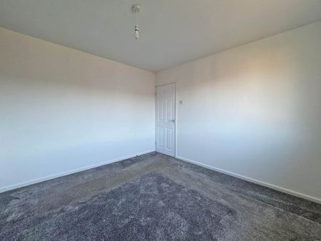 Dryclough Walk, Royton - Photo 5