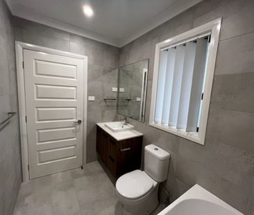 GREAT LOCATION! - Photo 3