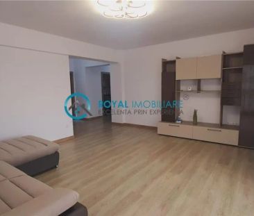 Royal Imobiliare-Inchiriere Apartament 3 Camere Zona Albert - Photo 3