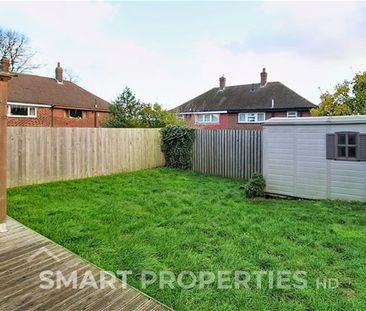 Thorp Pyn Croft, Huddersfield - Photo 3