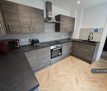 4 bedroom terraced house to rent - Photo 6