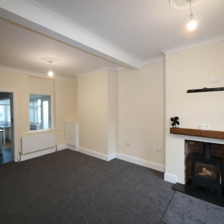 2 bedroom terraced house to rent - Photo 1