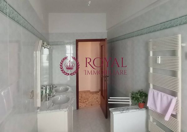 Appartamento in Affitto a Livorno