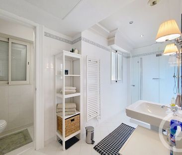 Location Appartement 4 pièces 110m² NICE 06300 - Photo 6