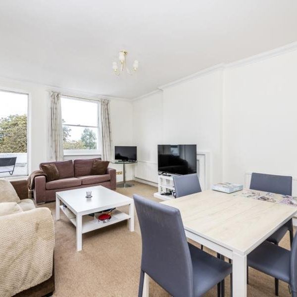 Hamilton Terrace, London, NW8 - Photo 1