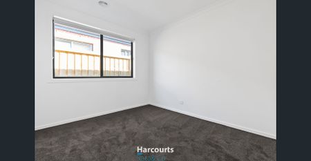 Prime Location! - Photo 2