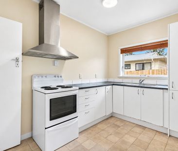 11 Margan Avenue, New Lynn - Photo 2