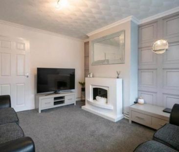 2 bedroom semi-detached house to rent - Photo 2