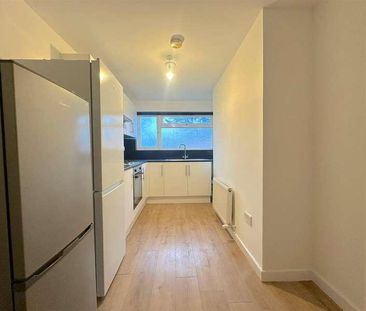 Juniper Way, Hayes, UB3 - Photo 2