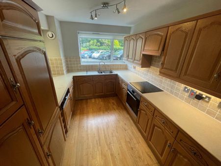 2 bedroom flat to rent - Photo 3