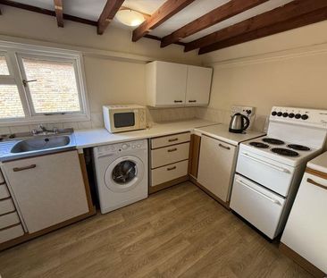 1 bedroom flat to rent - Photo 6