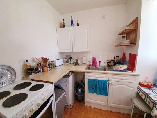 Studio to rent - Photo 1