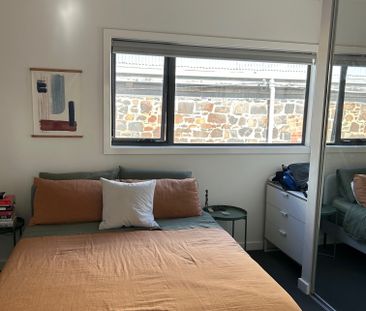 2/227 Albion Street, Brunswick, VIC 3056 - Photo 5