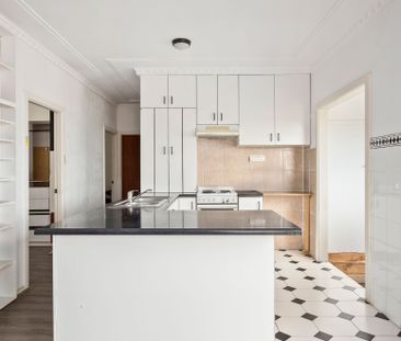 It's Affordable! - Photo 4