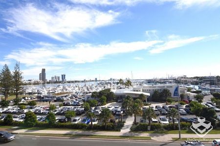 VIEWS OVERLOOKING YACHT CLUB. - Photo 3