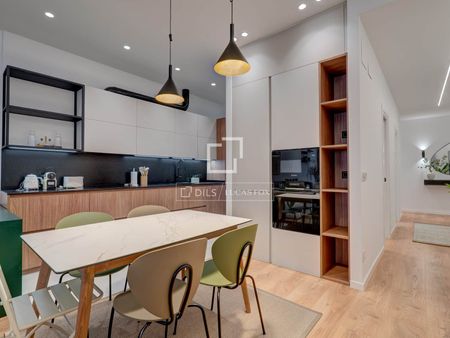 Excellent 3 Bedroom apartment for rent in San Sebastián, Basque Country - Photo 4