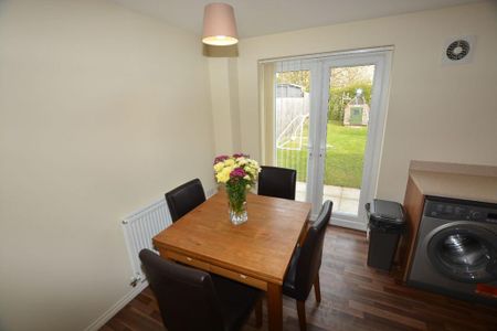 3 bedroom semi-detached house to rent - Photo 4