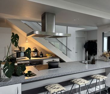 Coastal Beach Haven - Photo 5