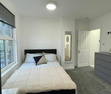 3 bedroom terraced house to rent - Photo 6