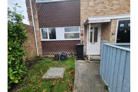 Lime Tree Close, Bridgwater, TA6 - Photo 2