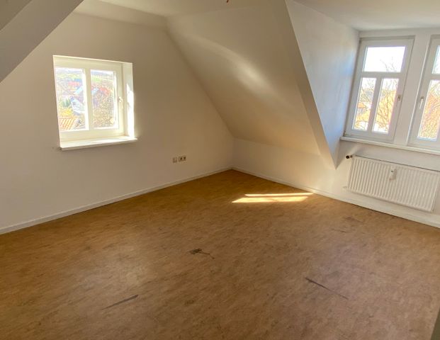 Tolle 2-Zimmer-Wohnung in ruhiger Wohngegend // Dachgeschoss - Foto 1