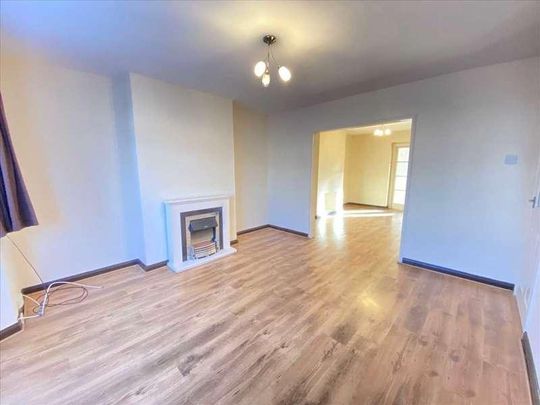 Fern Lane, Norwood Green, Hounslow, TW5 - Photo 1