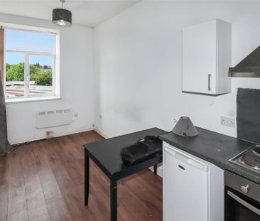 1 bedroom apartment to rent WHINGATE MILL, LEEDS, LS12 3UH - Photo 5