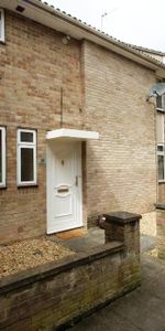 1 bedroom in a house share to rent - Photo 4