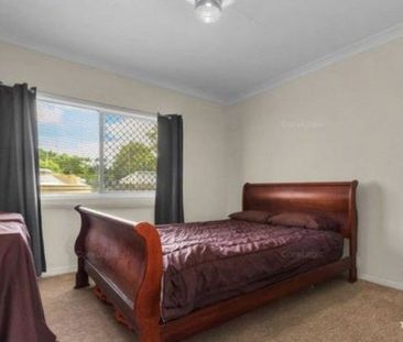 FULL FURNISHED HOME! - Photo 1