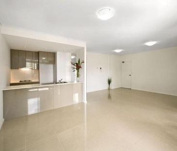 3 Bedroom Apartment In Parramatta CBD - Photo 1