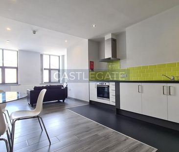 1 bedroom in a flat share to rent - Photo 4