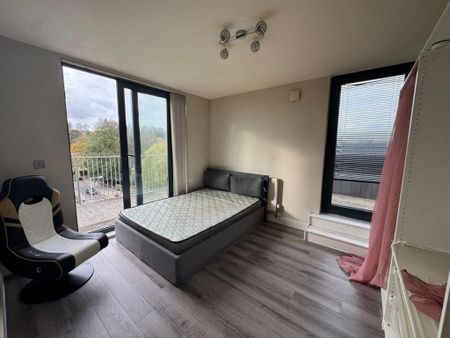 2 bedroom apartment to rent - Photo 5